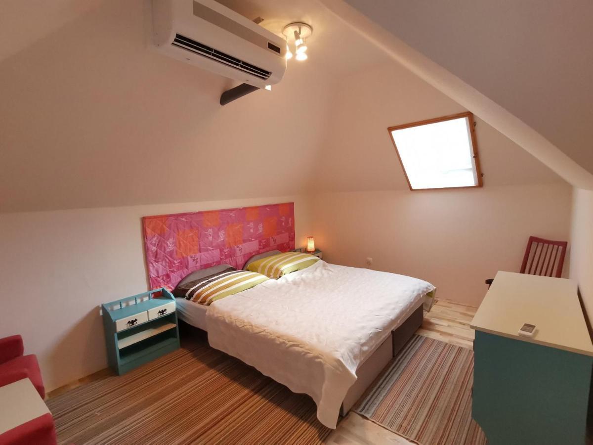 Marika Apartman Hajduszoboszlo Ngoại thất bức ảnh